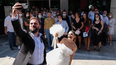 Полиция започва да следи дали се спазват мерките при сватбите в Турция