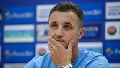 Станислав Генчев определи групата на "Левски" за мача срещу "Хебър"