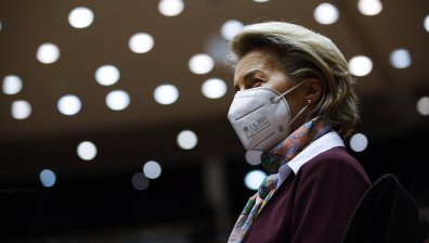 Урусла фон дер Лайен e готова да се ваксинира с AstraZeneca