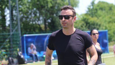 Бербатов: В света на футбола Марадона беше бог