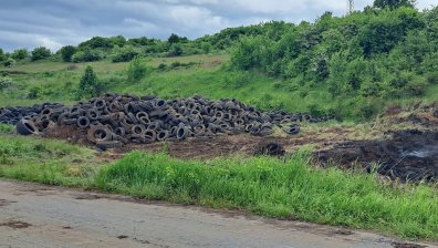 От HelpBook: Незаконно сметище и изгаряне на автомобилни гуми