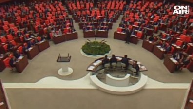 Парламентът в Турция одобри реформата, засилваща правата на президента
