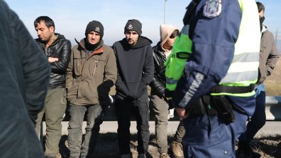 Кметът на "Овча купел": Мястото на бежанския център не е между блокове, градини и университет