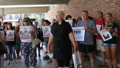 Близки на убития Димитър от Цалапица затварят пътя Пловдив-Пазарджик