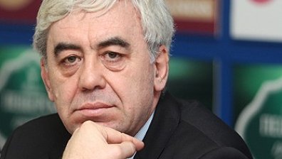Брюксел трябва да ни наблюдава още няколко години