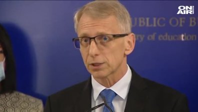 Служебният образователен министър: Ревизия не фигурира в нашите приоритети