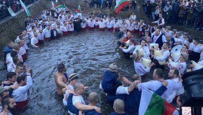 100-150 души ще участват в хвърлянето на кръста в Калофер