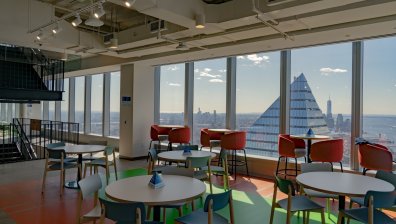 Meta изисква от служителите си бустерна доза, за да работят в офис