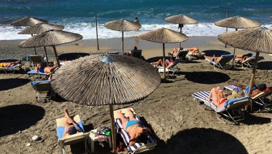 Наша съседка ни удря в джоба - въвежда такса за туристи, от която ще грабне милиони