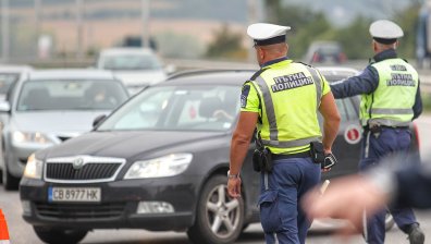 Адска верижна катастрофа на пътя Русе - Бяла, движението е спряно с часове