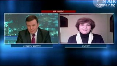 Защо гърците отново теглят спестяванията си от банките?