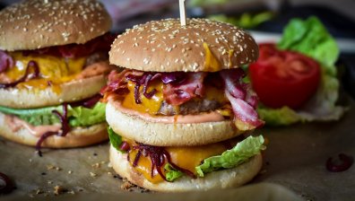 Зодиите, за които е характерно импулсивното хранене или емоционалното преяждане