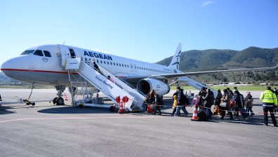 Най-малко един загинал и 30 ранени при катастрофа на летище в Иран