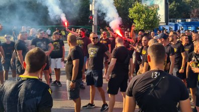 Ранен полицай при бой между фенове на АПОЕЛ и "Ботев" (Пд), повече от 20 са задържаните (+ВИДЕО)