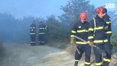 Автобус избухна в пламъци на летището в Бургас, няма пострадали