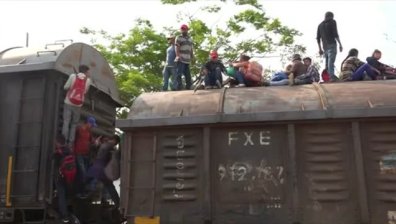 Мексико разположи 15 000 военни по границата със САЩ