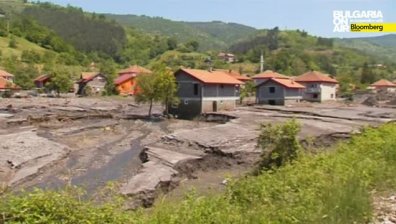 Щетите от наводненията в Сърбия и Босна многократно  надхвърлят размера на международната помощ
