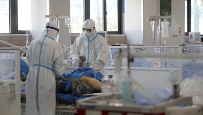 СЗО с тревожни данни: Половин милион души са починали от Омикрон