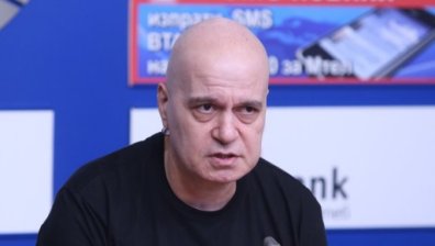 Трифонов: "Промяната", ГЕРБ, ДБ, ДПС и БСП помогнаха за резултата 3:1 в полза на РСМ срещу България