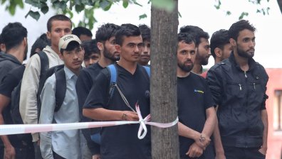 Ангел Джамбазки: Мигрантите искат да ходят в Германия, не да карат такси в Харманли