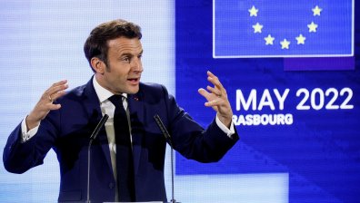 Макрон: Украйна ще влезе в ЕС след 10 г., трябва ни  "европейска политическа общност"