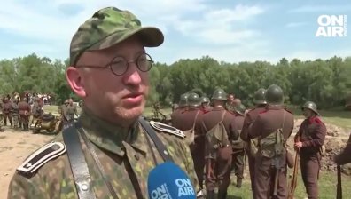 Бойна техника от Втората световна война превзе река Марица
