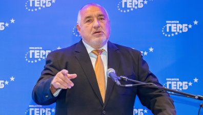 Бойко Борисов: Подиграват ми се, че хвърлям пари от джипката, но нямам неизпълнено обещание