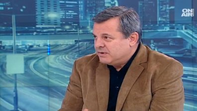 Историята трябва да разказва повече за 10-ти януари, смята Евгени Бакърджиев