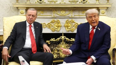 Тръмп: Турция да спре да купува всякакъв петрол от Русия