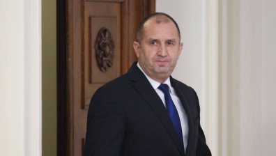 Радев бърза - започва още днес консултациите за връчване на проучвателен мандат