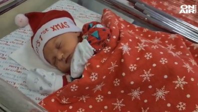 Коледен дух завладя родилното отделение на една от русенските болници
