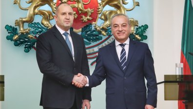 Румен Радев назначи Гълъб Донев за началник на кабинета си