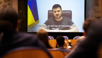 Зеленски: Санкциите срещу Русия работят, ситуацията в Източна Украйна е тежка