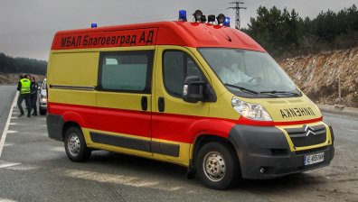 Шофьор загина в тежка катастрофа в Благоевградско след удар в камион