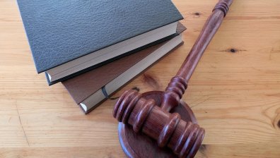 Глобиха с 10 хиляди лева  жена от Елхово, нарушила карантината 