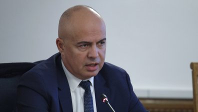 Свиленски е в болница с разрязана ръка след конфликт пред Паметника на Съветската армия