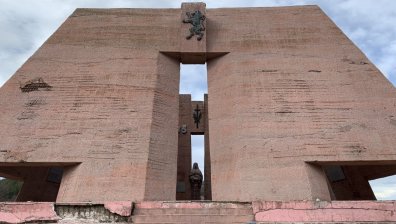 Пантеонът на загиналите в Сръбско-българската война тъне в разруха