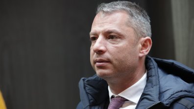 Гешев реши, че няма да иска имунитета на Делян Добрев