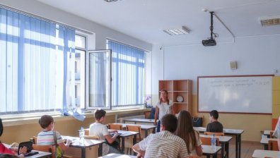 Учители предпочитат да се пенсионират заради коронавируса