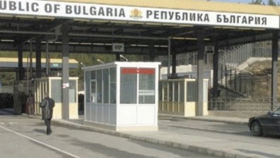 Десетки бяха блокирани повече от 6 часа на "Капитан Андреево" 