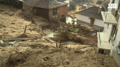 Свлачища застрашават жители на родопското село Баните