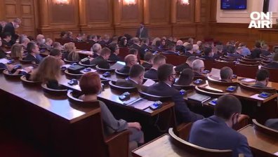 Спор между власт и опозиция за Плана за възстановяване на България