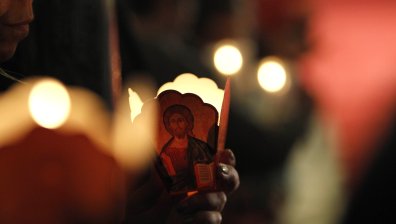 Светият синод: Благодатният огън няма да бъде пренесен в България
