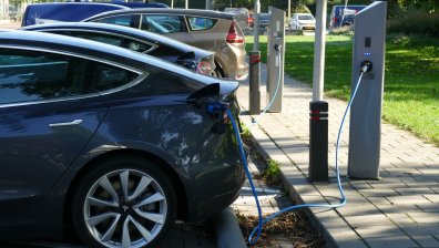 С 60 млн. лв. изграждат зарядна инфраструктура за електромобили