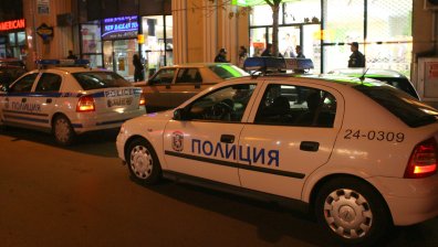 Среднощна акция за две деца, загубили се в гора, завърши благополучно