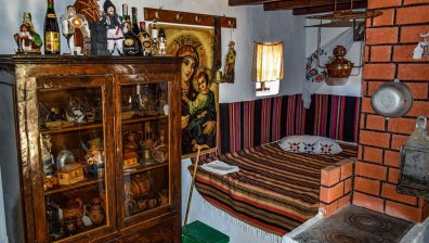 Фолклорният фестивал "Вълчан войвода" събира любителите на традиции