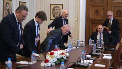 Радев: Държавата не може да оцелее без бизнес