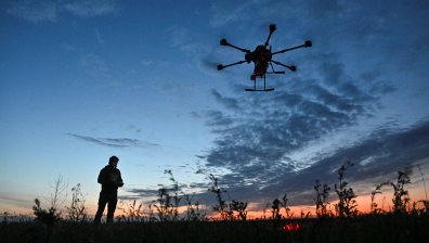 Нощна украинска атака с дронове, Русия свали 100 над своя територия и Черно море