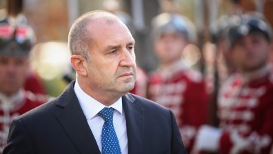 Извънредно заседава ресорната комисия заради ветото на Радев върху Закона за енергетиката