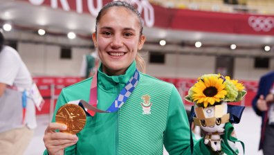 Правят "златната" Ивет Горанова почетен гражданин на Долна Митрополия